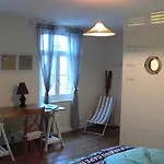 Bed&b La Ferme De L'ostrevent Estrees (Nord)